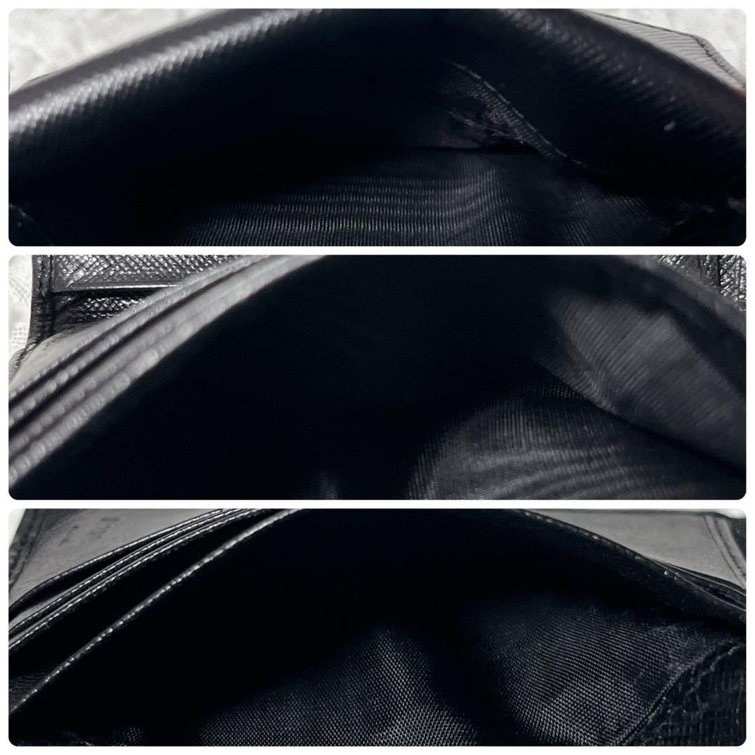 PRADA ブラック 三つ折り財布　三角　トライアングル　サフィアーノレザー