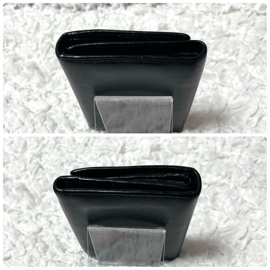 PRADA ブラック 三つ折り財布　三角　トライアングル　サフィアーノレザー