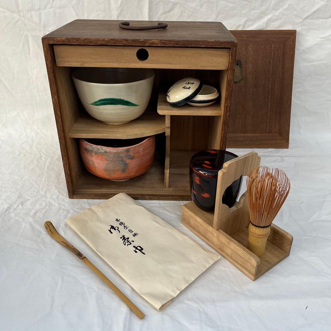 0105A3 【中古】茶道具セット 伝統的な和風デザイン
