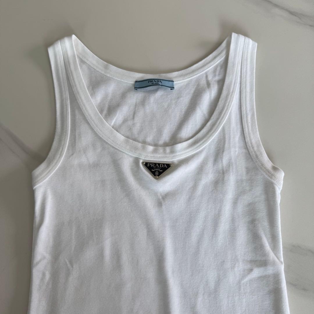 prada タンクトップ ロゴ リブニット ノースリーブ トライアングル プラダ