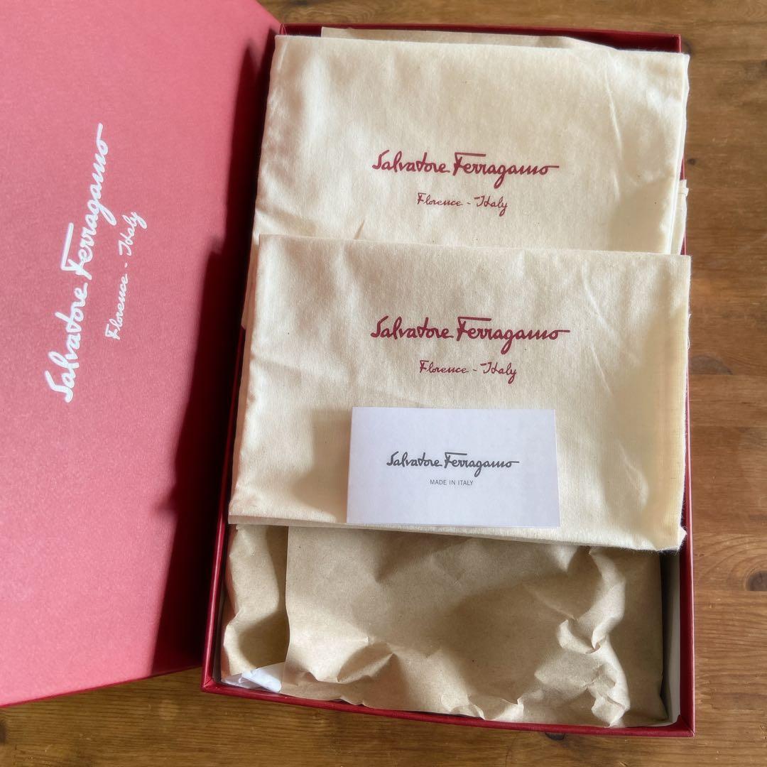 フェラガモ ☆メンズ 革靴 カーフレザー☆イタリア輸入商品