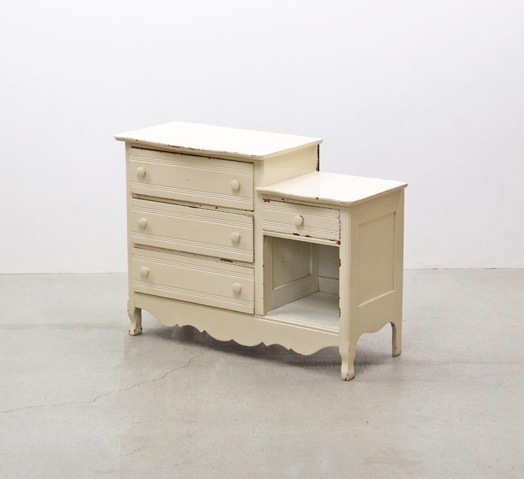 ヴィンテージ ホワイト ペイント クラシカル サイドボード キャビネット 収納