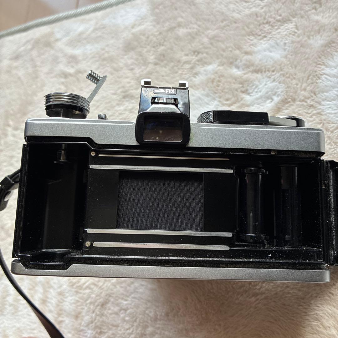 オリンパス　OM-1 レンズ付き