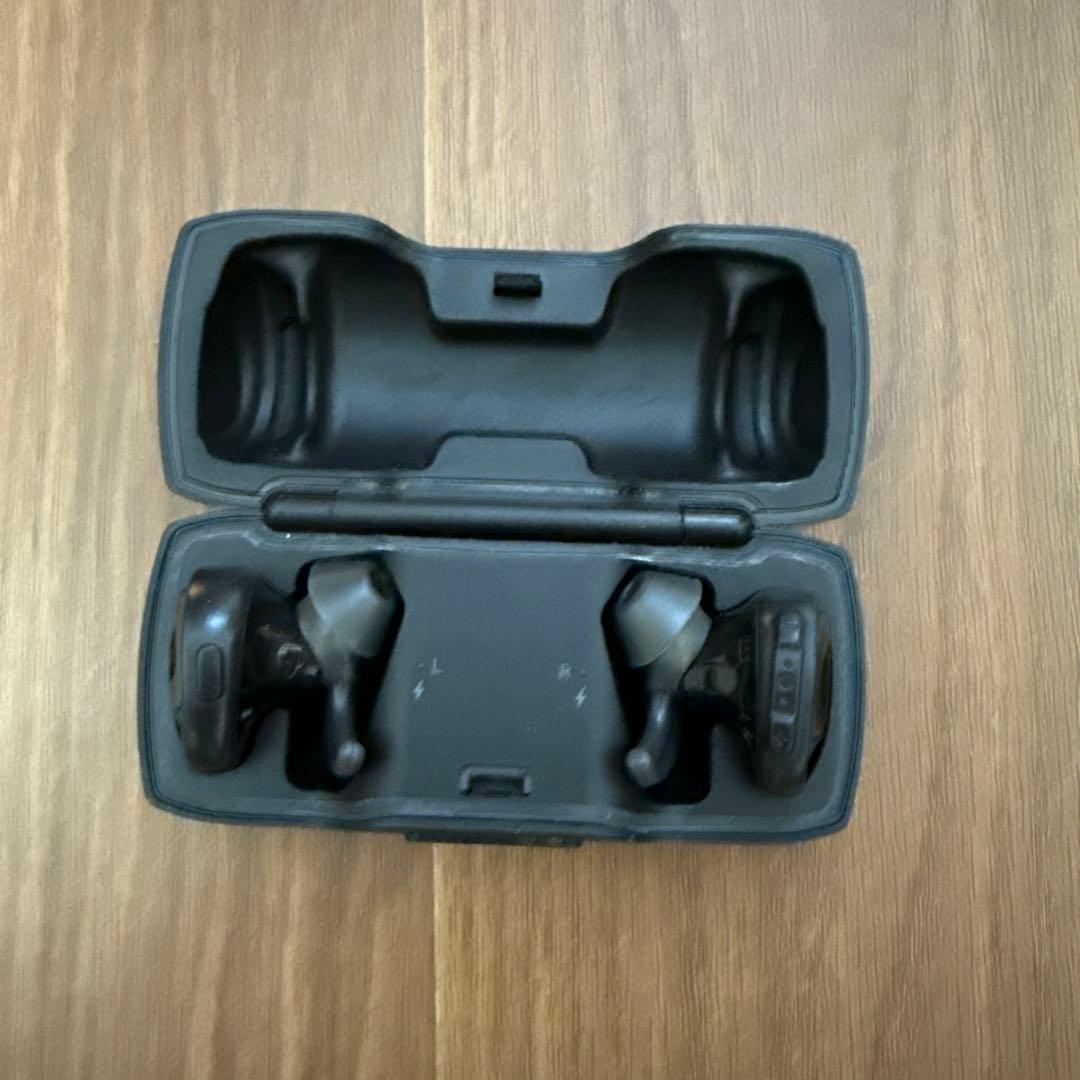 Bose ワイヤレスイヤホン 充電ケース付き