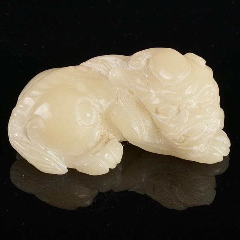 中国　玉石白玉彫刻　獅子　紙鎮　置物　C　R5388