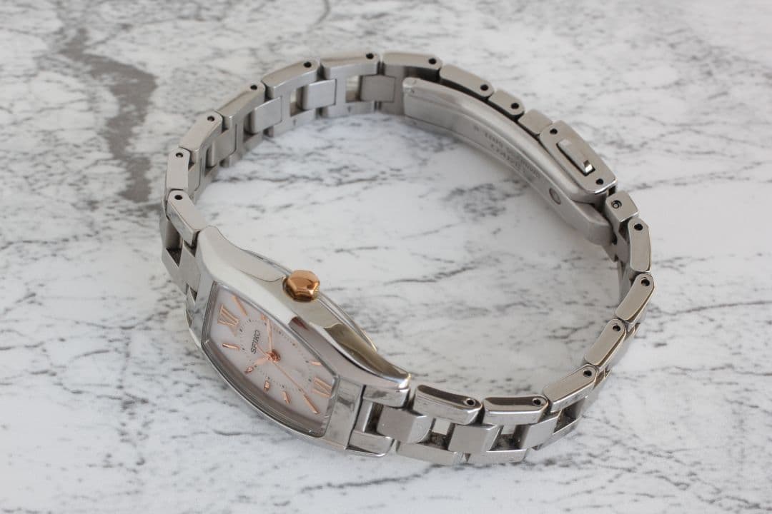 稼働品 セイコールキアSEIKO LUKIA 腕時計V117-ODKO