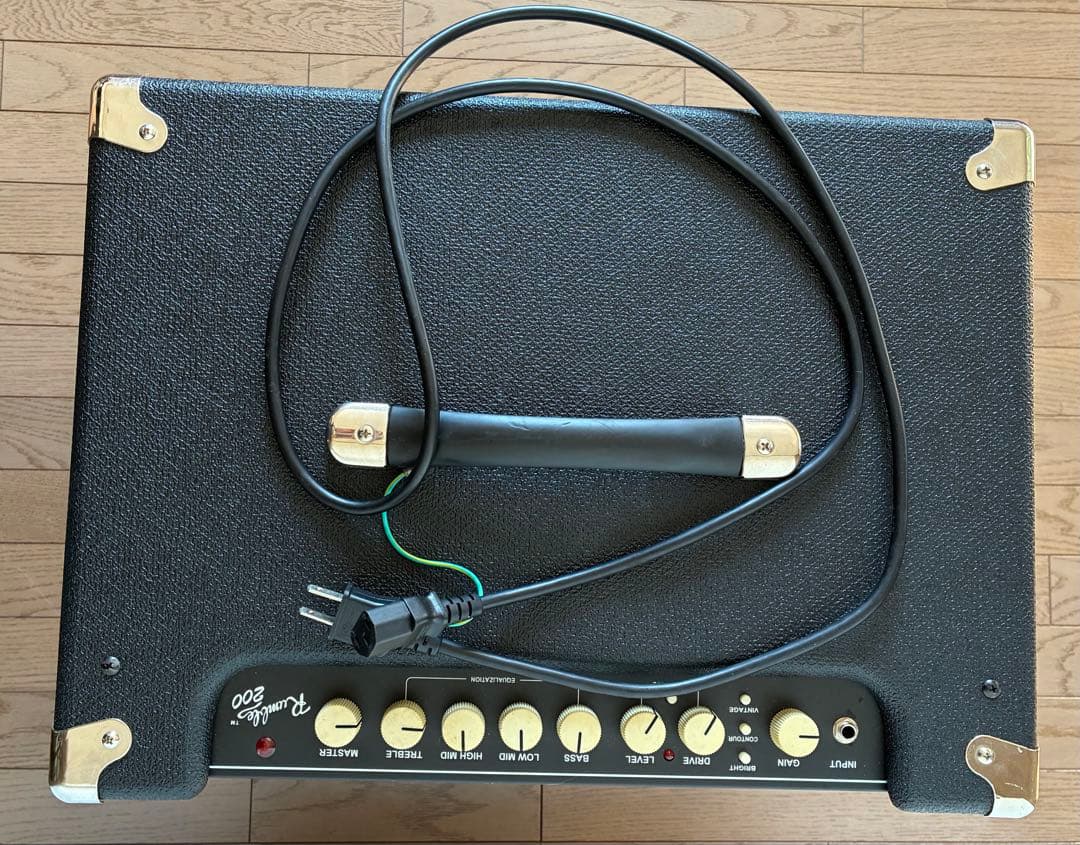 フェンダー　ベースアンプ　ランブル200