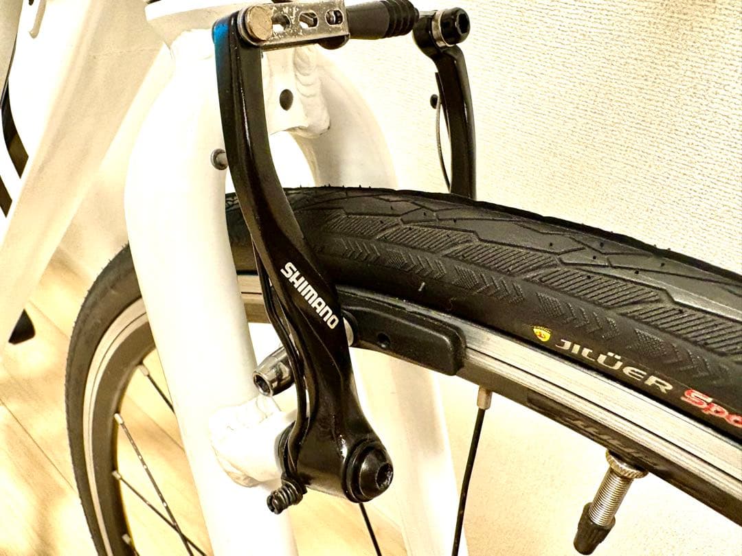 ☆高年式2022 GIANT ESCAPE RX3 人気のホワイト　Mサイズ