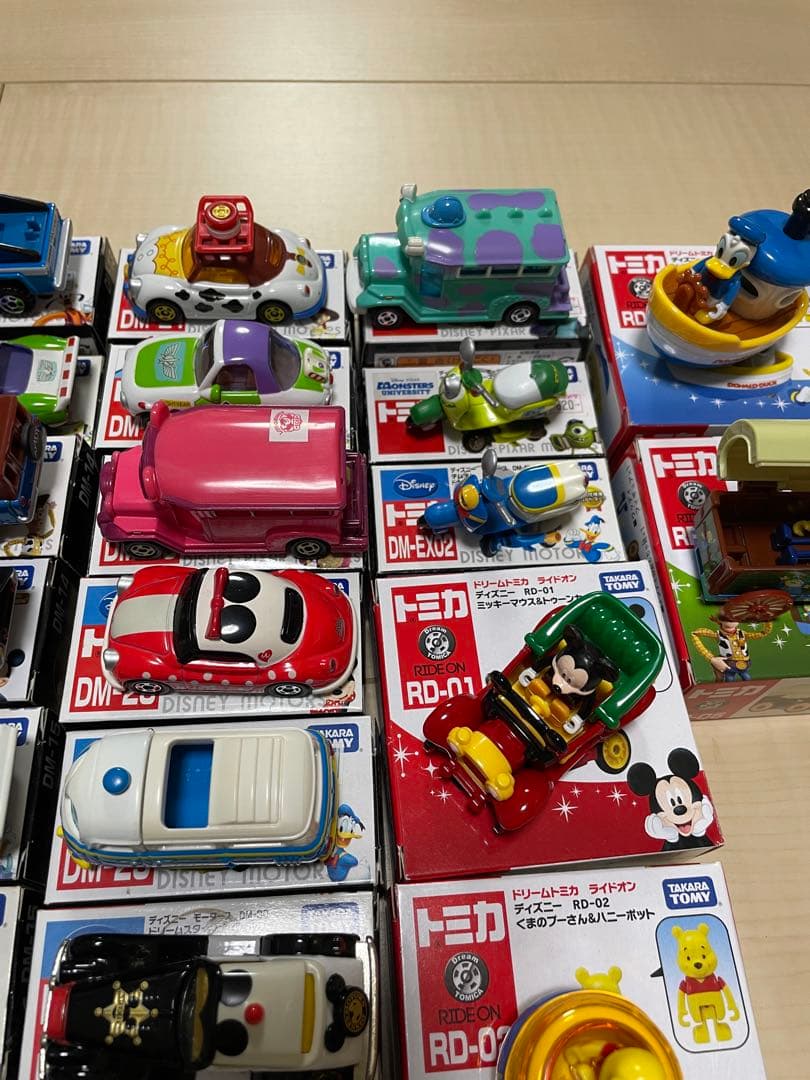 ディズニートミカ　タカラトミー ディズニーモータース 43台セット