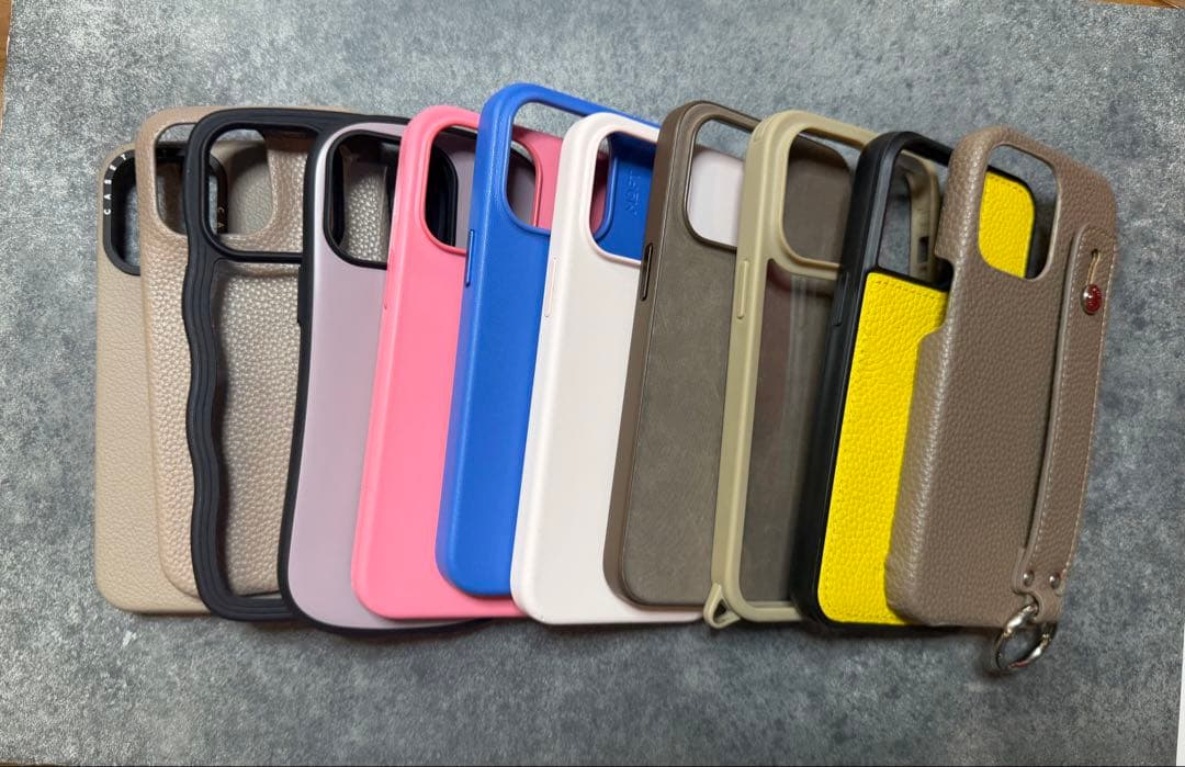 iPhoneケースセット 多色デザイン