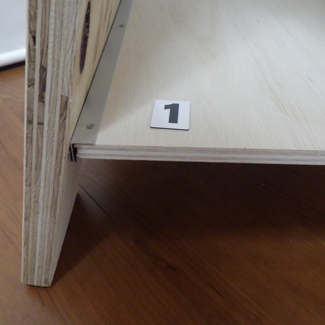 ①24㎜針葉樹合板製　立て看板　【高さ780㎜】丈夫で　風にも強い　しかも格安