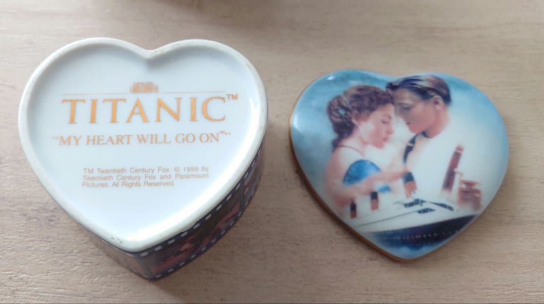 タイタニック 陶器オルゴール