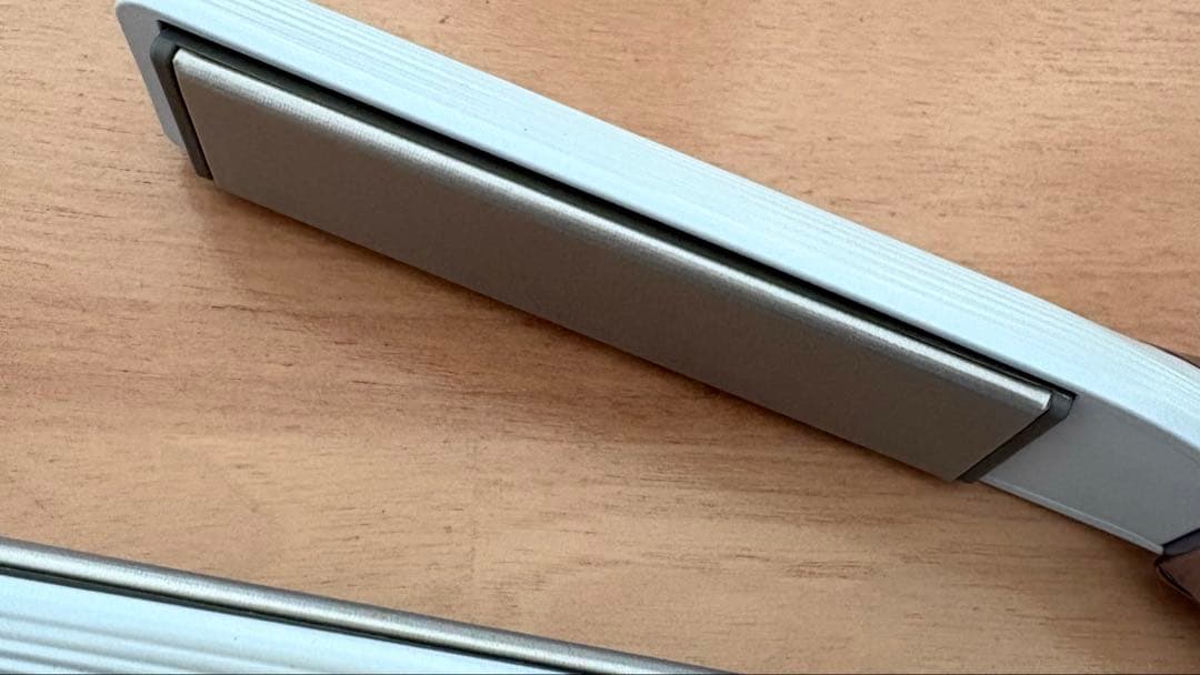 美品ReFaヘアーストレートアイロン