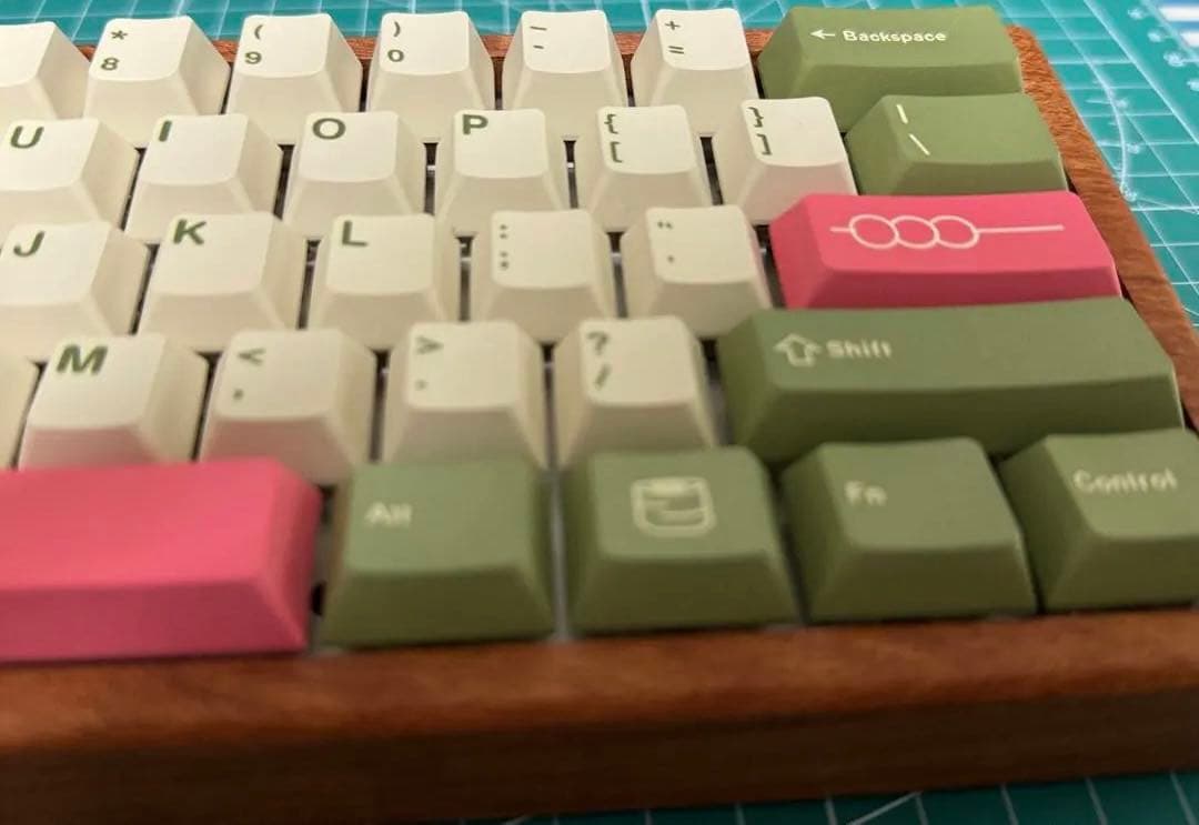 MAD 60 カスタムキーボード