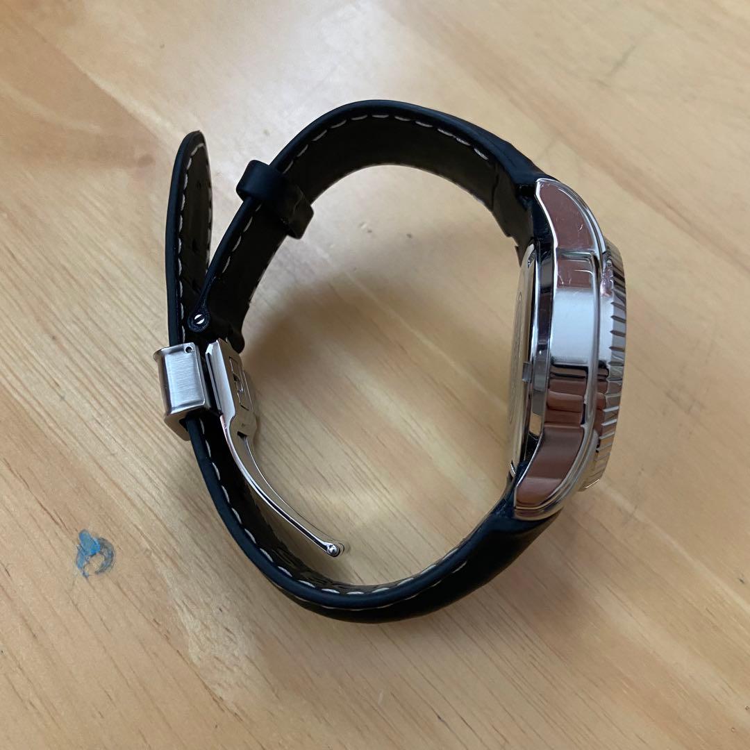 セクター　SECTOR 900 クォーツ　100M防水　サファイアクリスタル