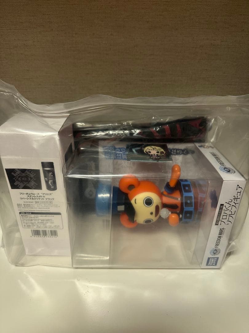 フリーダムウォーズ　プロパくんソフビフィギュア+シャツ+ステンレスボトル+シール