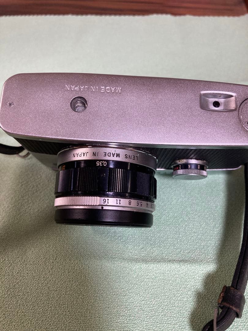 OLYMPUS オリンパス PEN-FT一眼レフ 古いカメラ