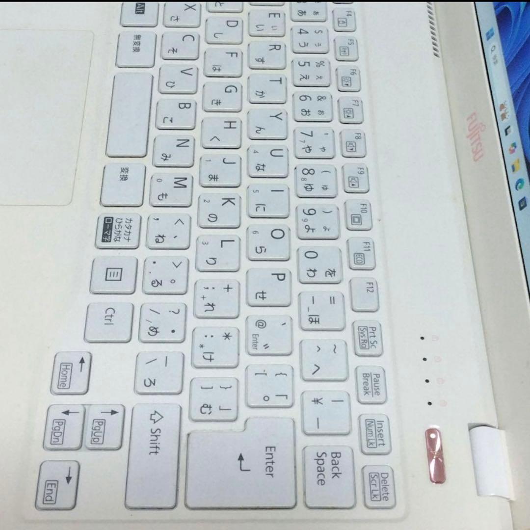 薄型軽量✨windows11すぐ使えるピンクノートパソコン初期設定済カメラ付き