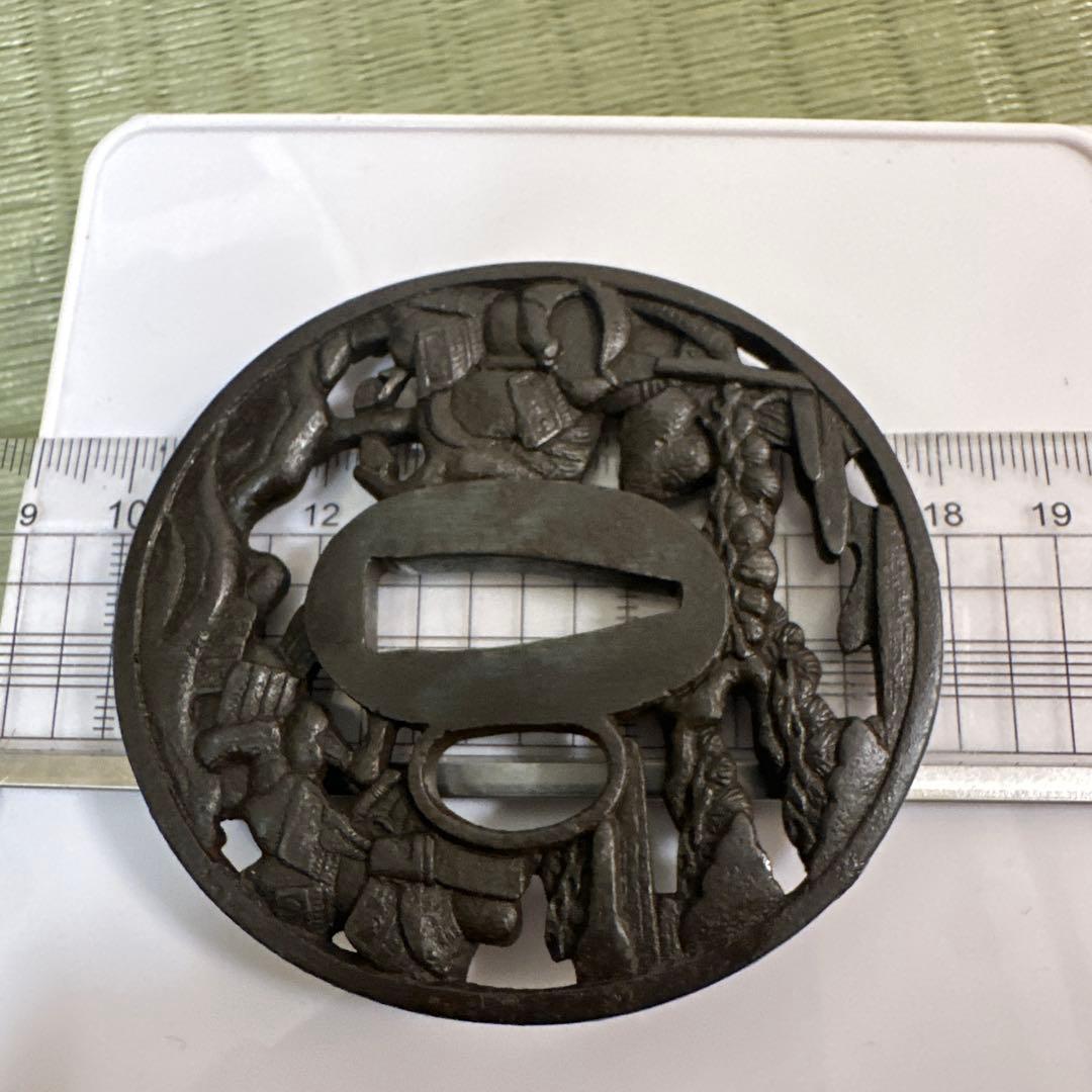 つば，鍔，武具，刀装具，日本刀，金工