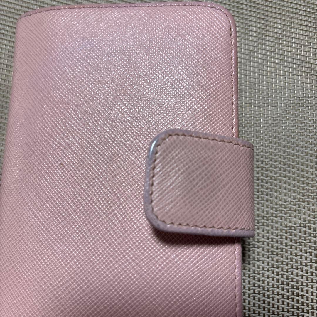 プラダサフィアーノレザー二つ折り財布ピンク