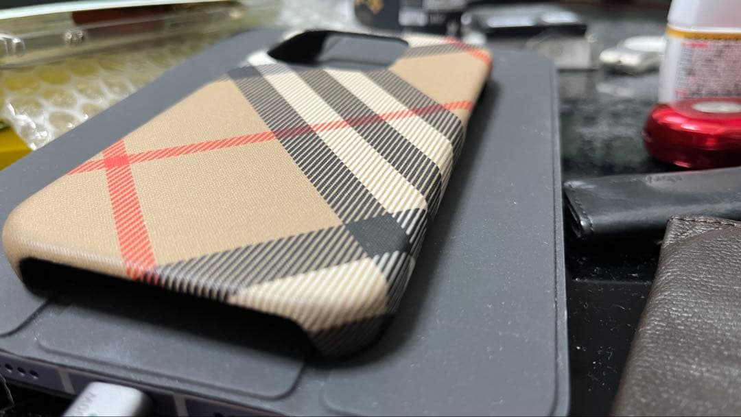 ばかぁもん BurberryケースiPhone15Pro用