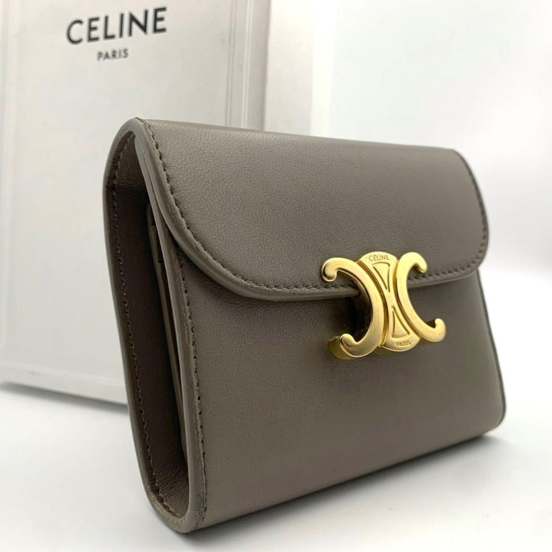 箱付き セリーヌ コンパクトウォレット 財布 トリオンフ フラップ 金具 グレー