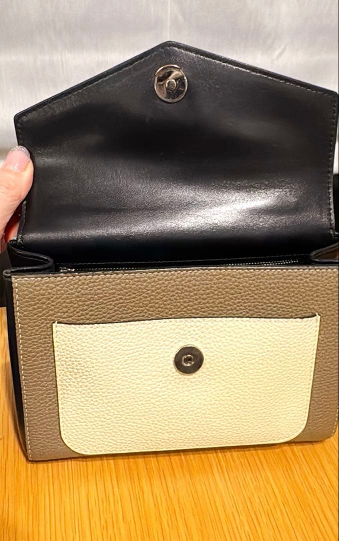 ボナベンチュラ ラウラ バッグ