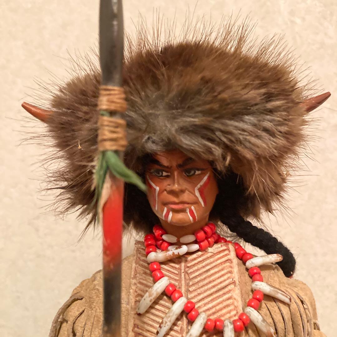 レア！インディアン人形 毛皮の帽子付き　ビンテージ　カナダのバンフ国立公園で購入
