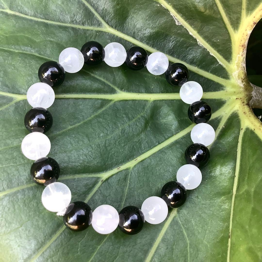 ✳希少貴重の黒平水晶*白黒ブレスレット‼️高品質を安価出品　おまとめ買い大歓迎‼️