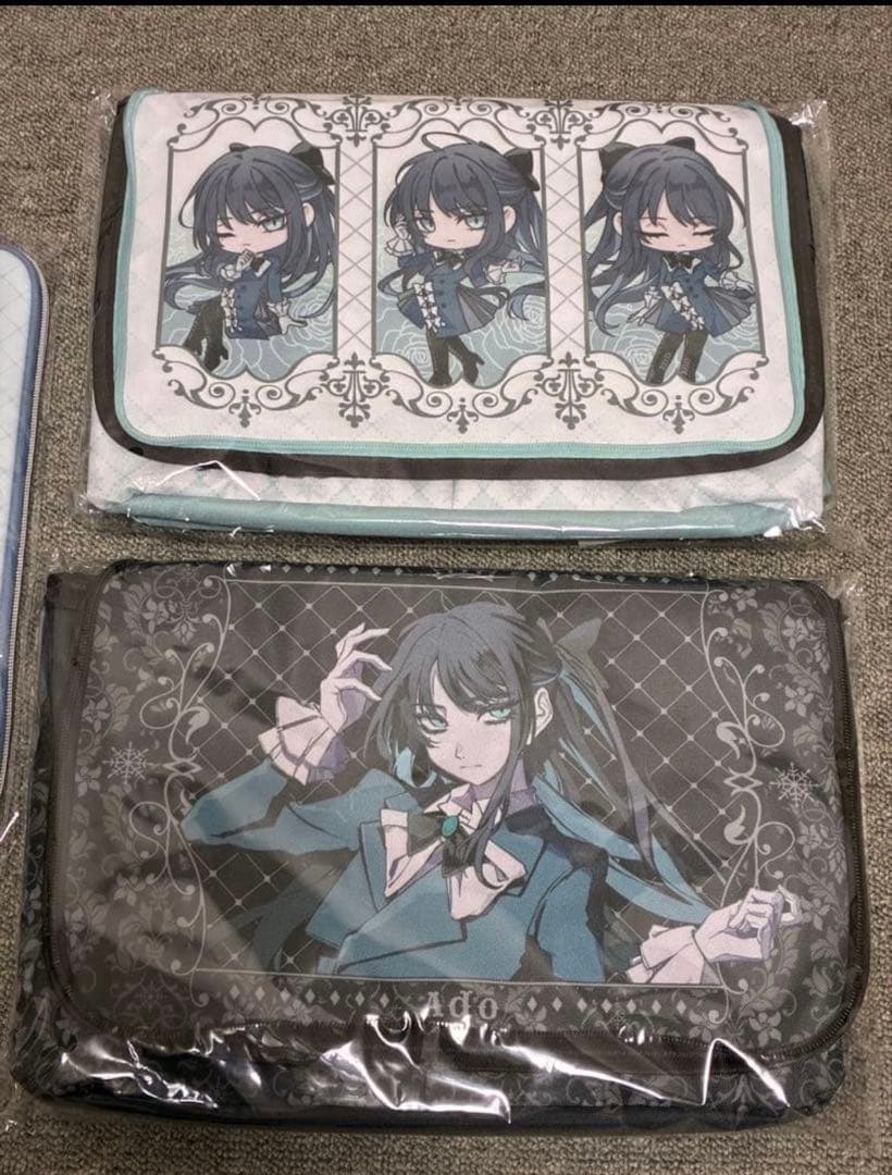 Ado 収納BOX全2種各1個、ペンライトケース全2種各1個　計4点まとめ売り