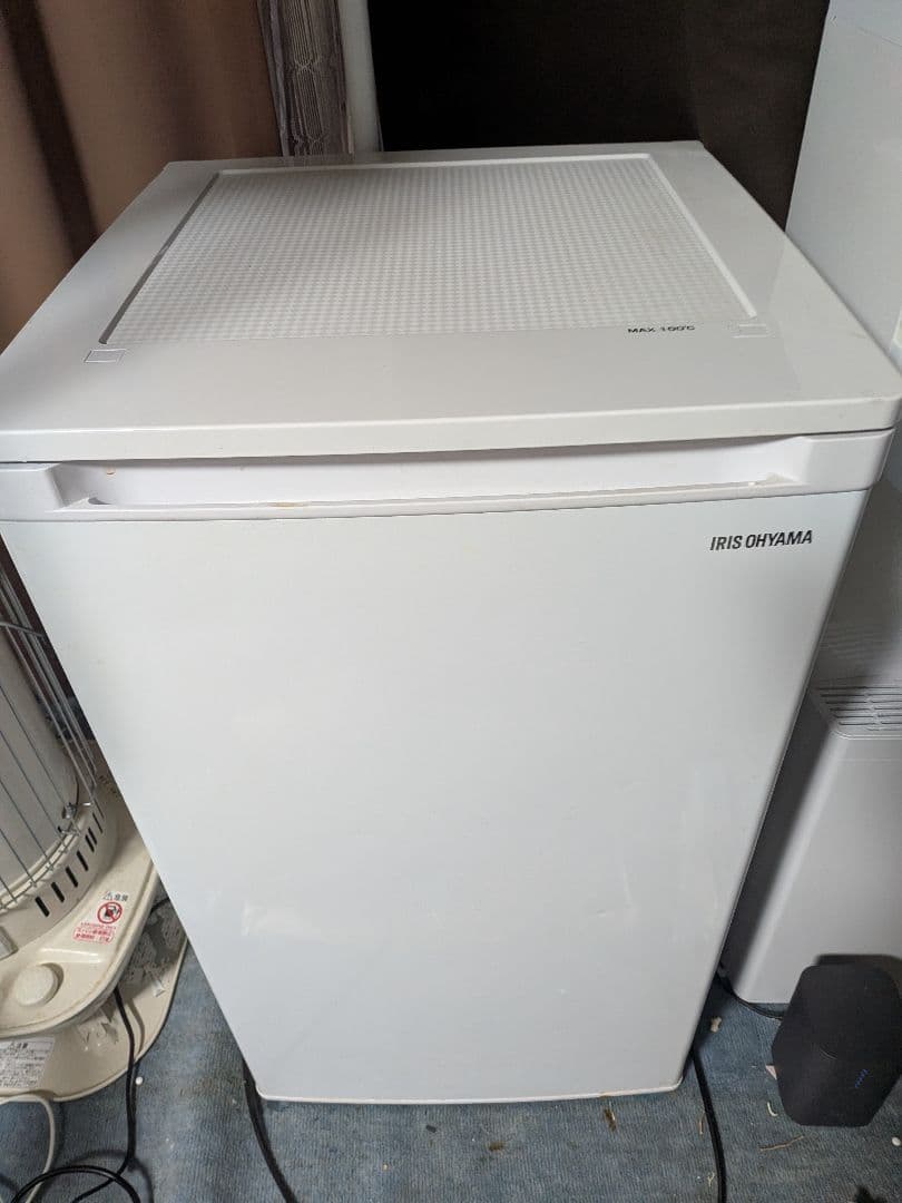 冷凍庫　 アイリスオーヤマ　IUSD-6B 60リットル