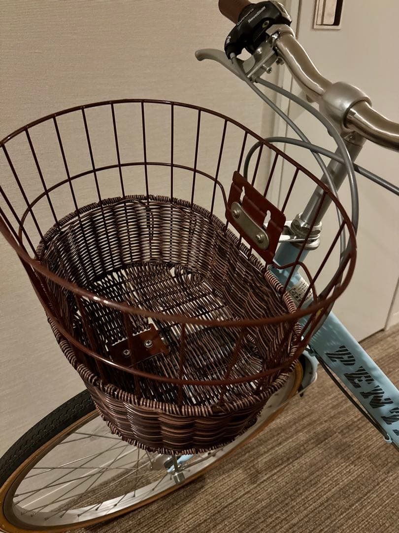 美品　ペンタス　自転車24インチ　変速6段ギア　籐籠　取説、鍵2個付き