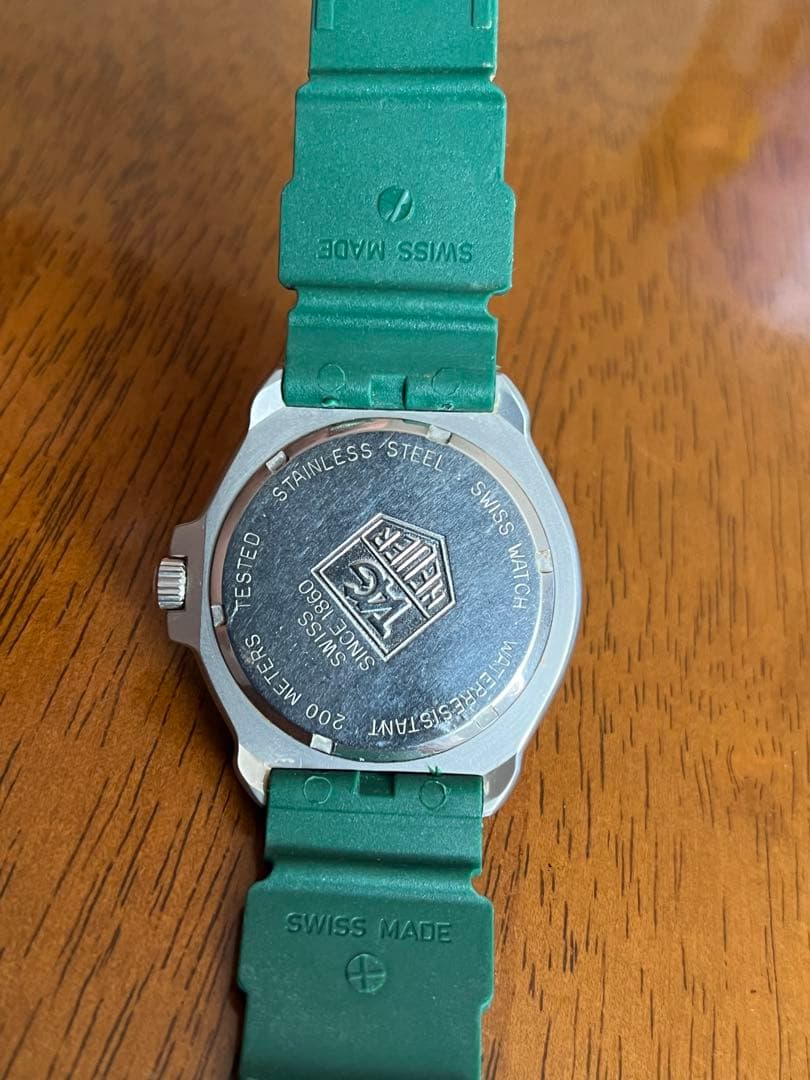 美品 TAG Heuer 372.513 メンズ グリーンラバーベルト 稼働品