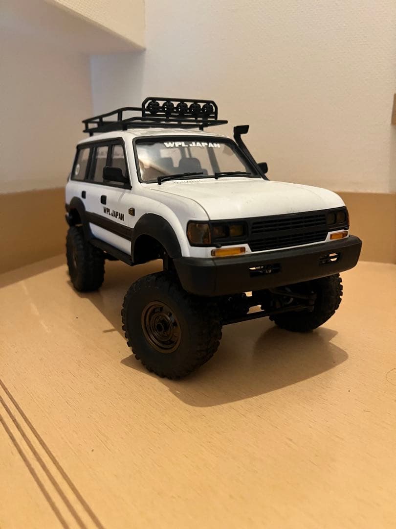 WPL c54-1 ホワイト　塗装品　プロポ付き