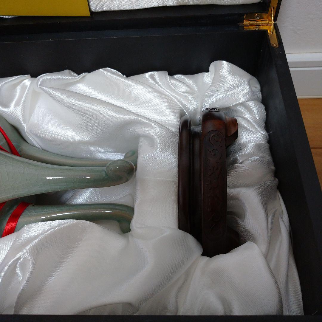 【お値引き承ります】中国工芸美術大師 徐朝興作 龍泉朝興青磁 証明書・箱付