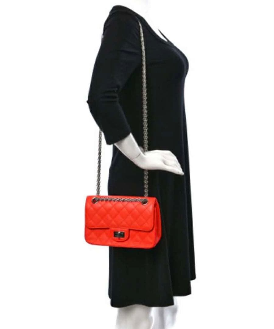 バッグ Chanel Reissue 2.55 Flap Bag