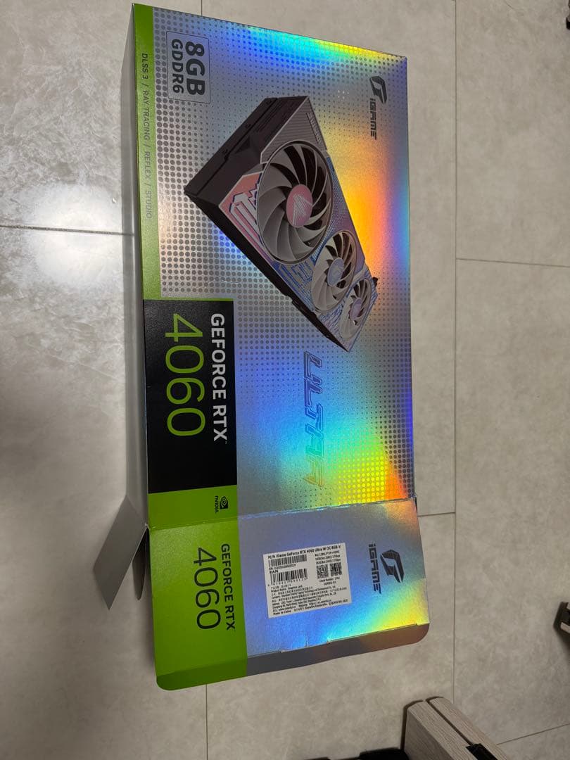 グラフィックボード・グラボ・ビデオカード GeForce Colorful RTX 4060 Ultra W OC 8GB