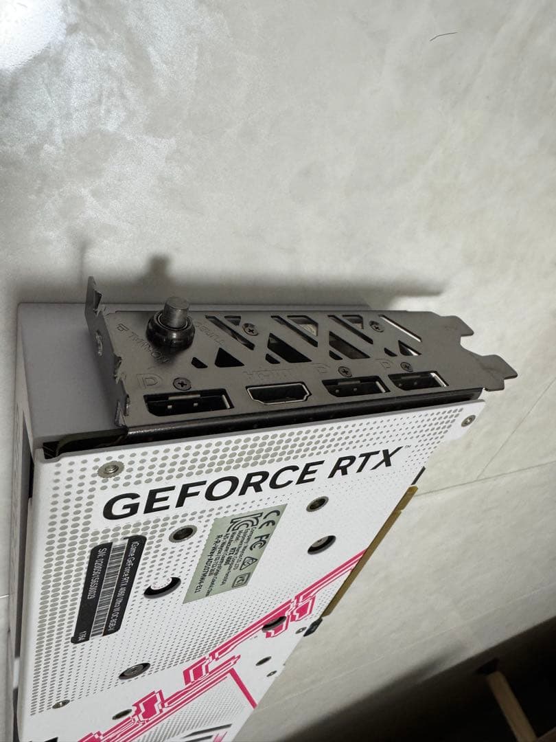 グラフィックボード・グラボ・ビデオカード GeForce Colorful RTX 4060 Ultra W OC 8GB