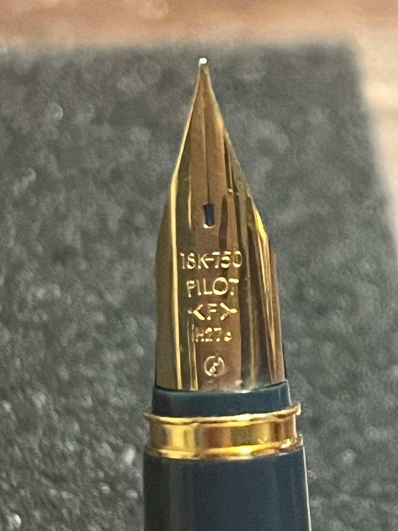 (新品未使用) Pilot 18K金 F 万年筆 ダークブルー