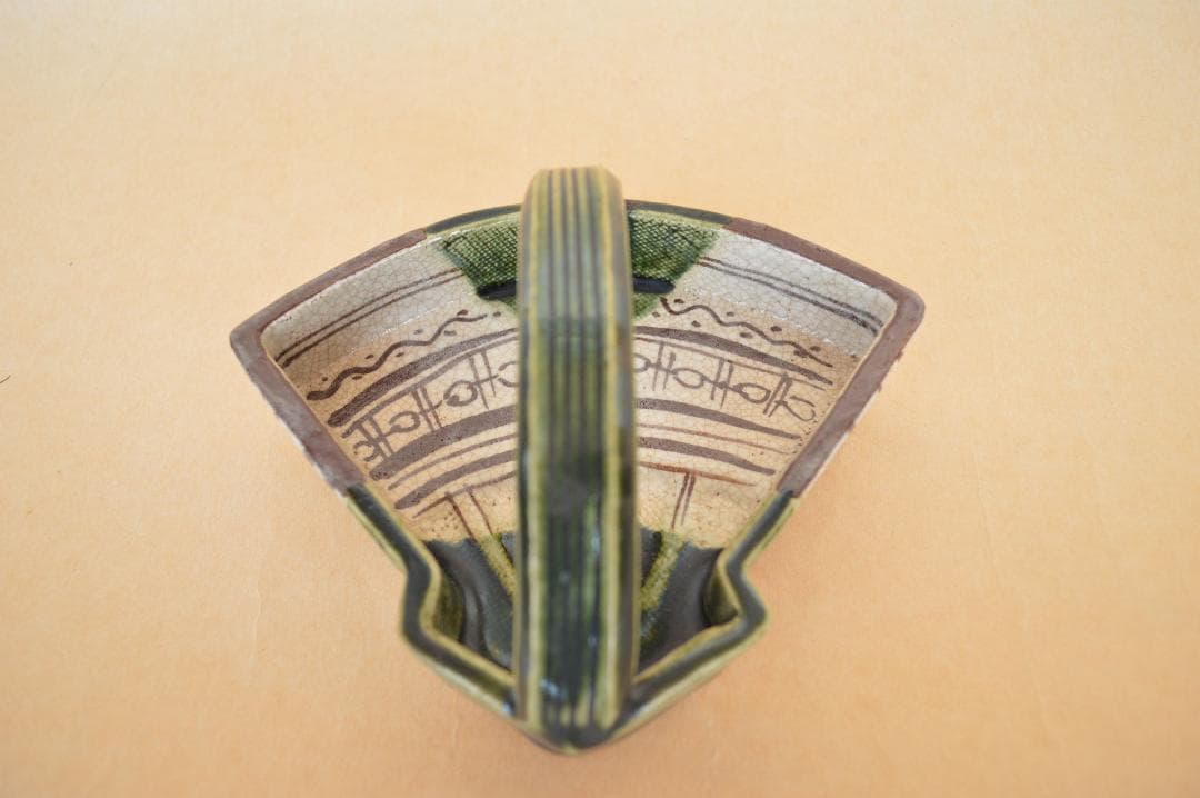 北大路魯山人　織部手付扇面向付