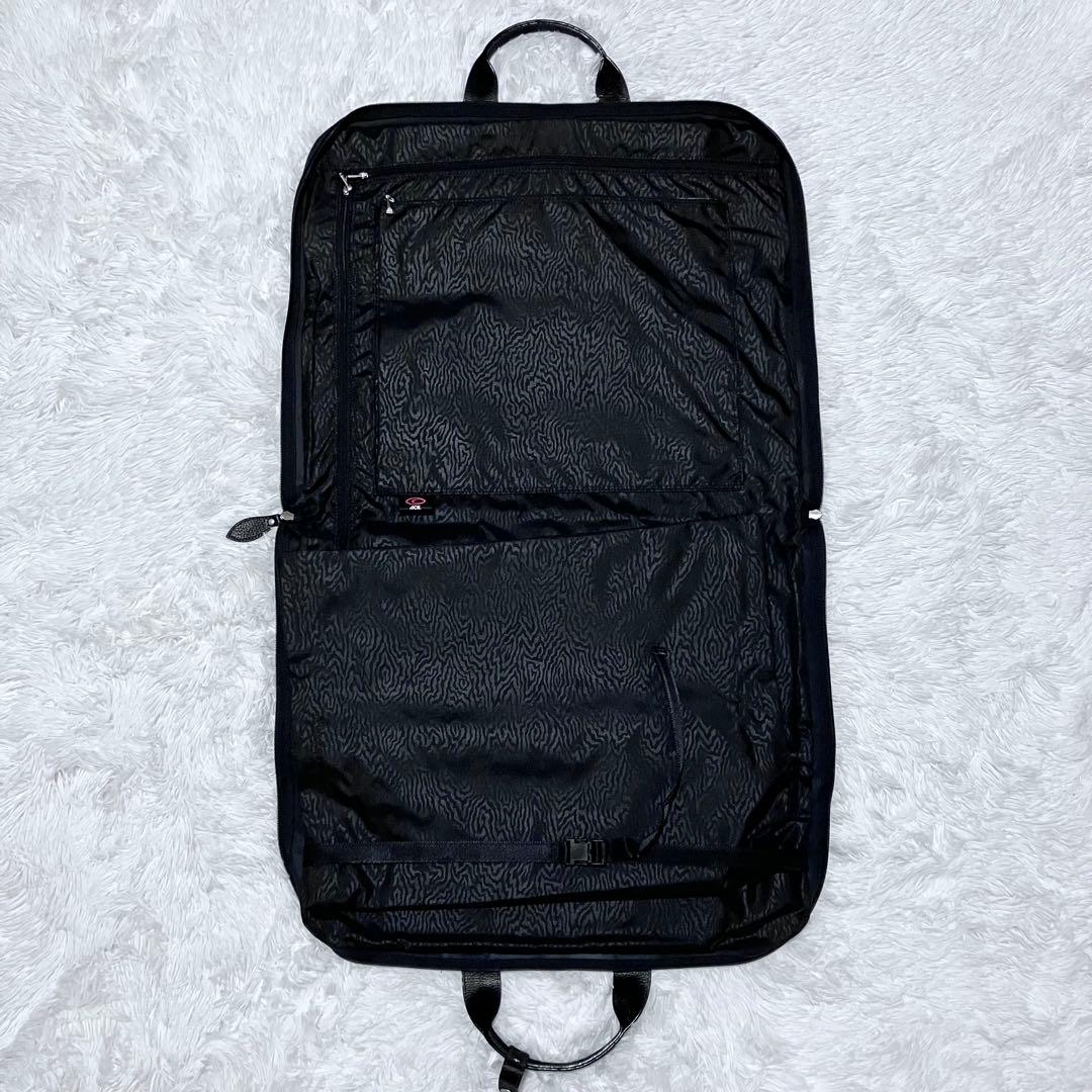 【美品】ACE. エース ブラック ガーメントバッグ ナイロン レザー 三つ折り
