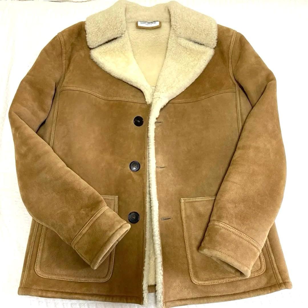 サンローランパリムートンジャケットサイズ44です。