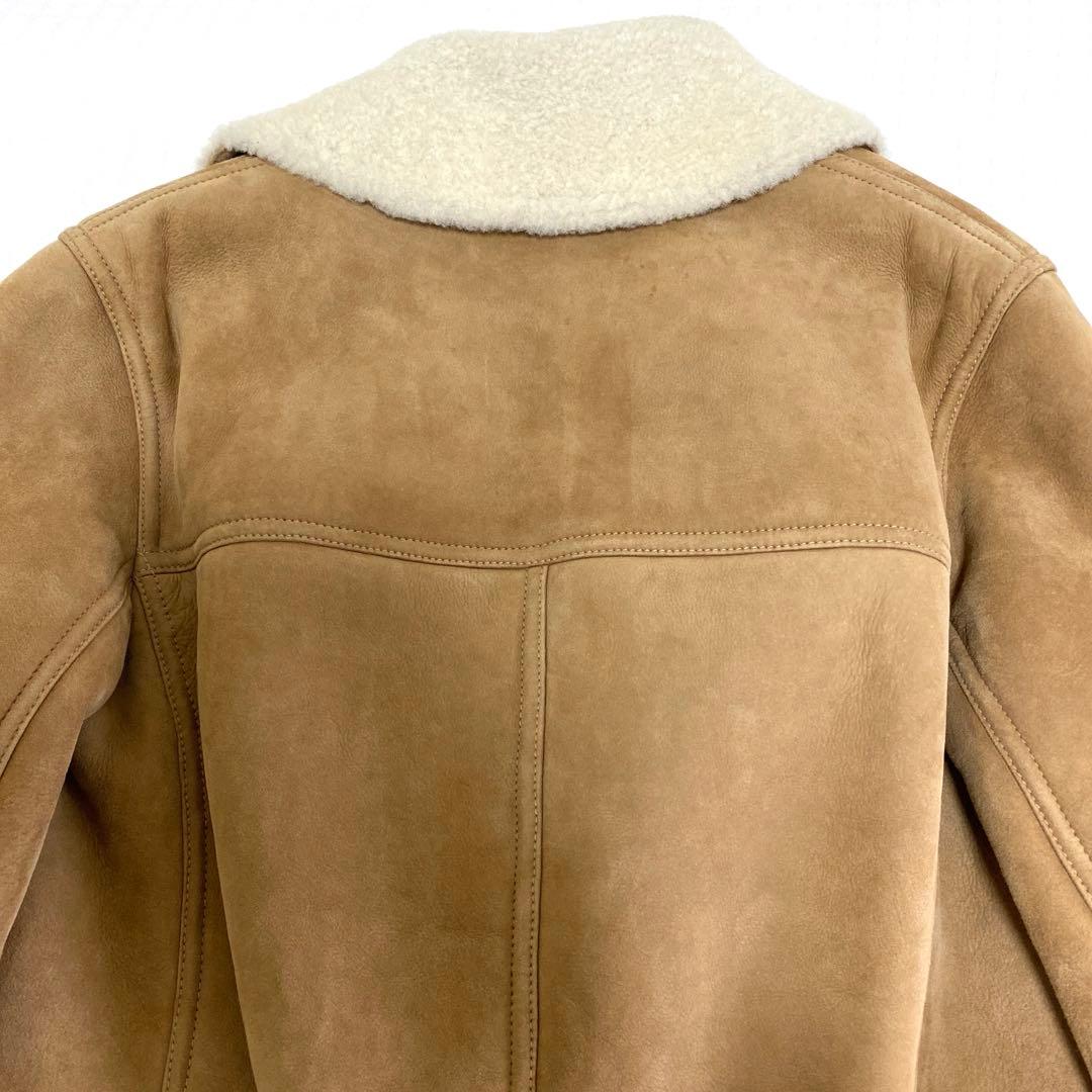 サンローランパリムートンジャケットサイズ44です。