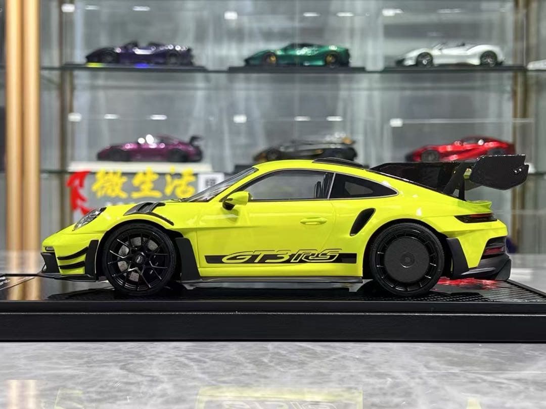 新発売 VIP モデル 1/18 ポルシェ 911 GT3 RS 当日発送