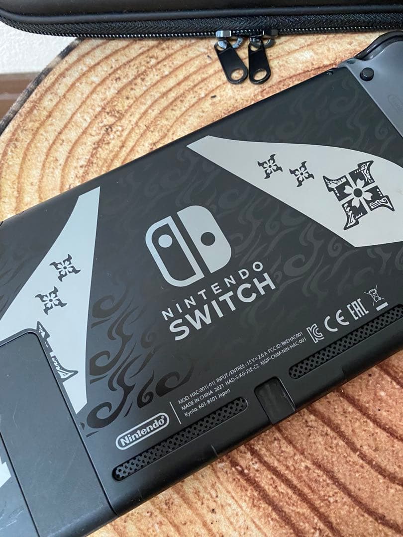 Nintendo Switch ニンテンドースイッチ本体　モンハンモデル　箱無し