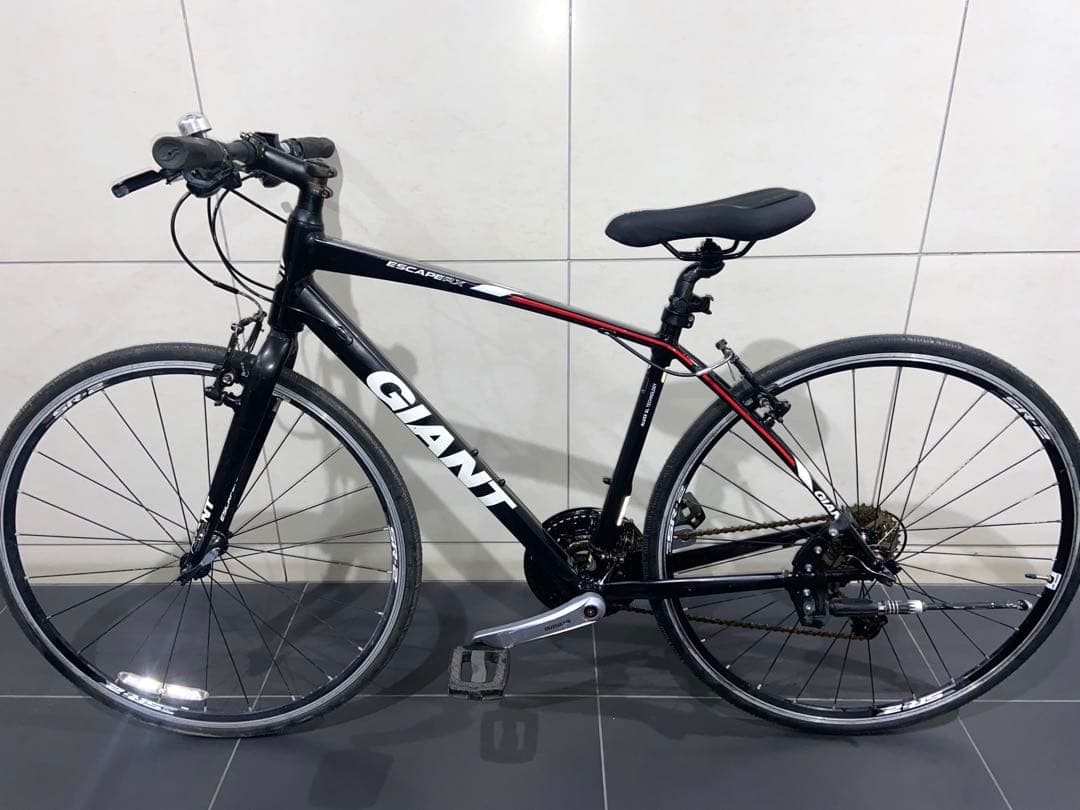 GIANT ESCAPE RX3 クロスバイク　ジャイアント　エスケープ4r3