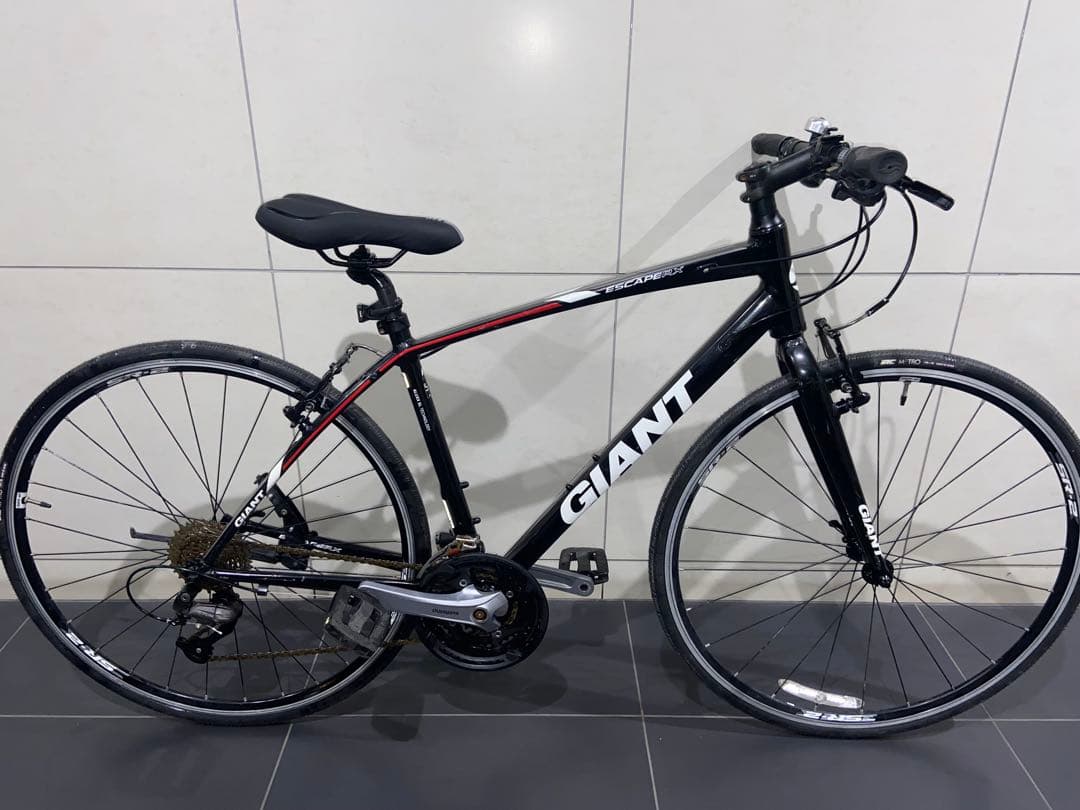 GIANT ESCAPE RX3 クロスバイク　ジャイアント　エスケープ4r3