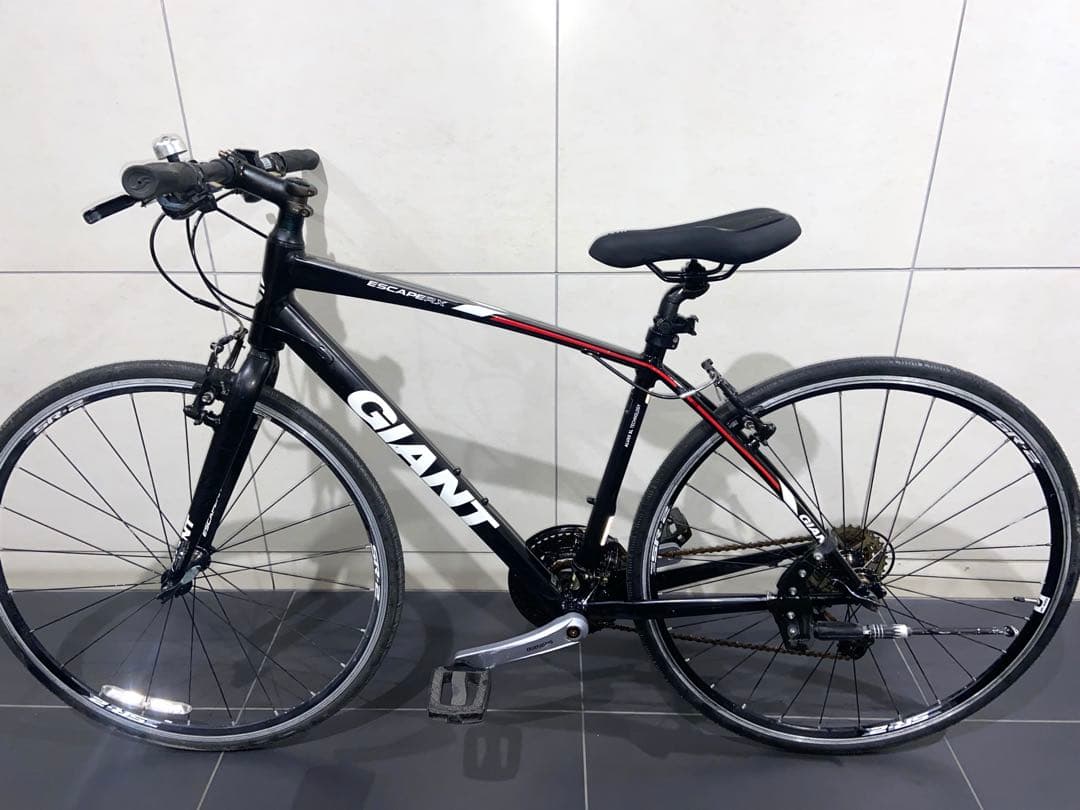 GIANT ESCAPE RX3 クロスバイク　ジャイアント　エスケープ4r3