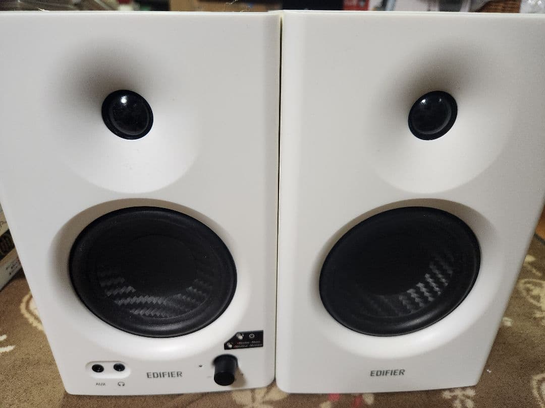 Edifier MR4 モニタースピーカー 白