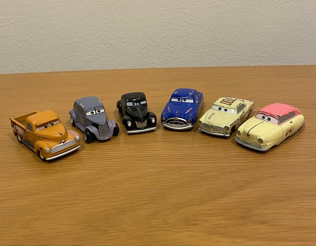 カーズ　トミカ　6台セット